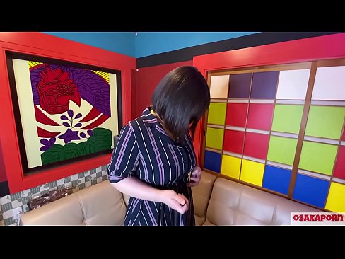 ❤️ Keçika japonî ya bi çîtikên mezin bi lîstokên seksê masturbasyonê dike û orgazmê dike. Ew di hevpeyivînekê de behsa serpêhatiya xwe ya gêj dike. Pîskên mezin û pisîkên porî bi dengekî bilind nalîn. Osakaporn ️❌ Pornoya malê li ku.pornmega.ru ❌❤