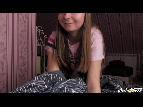 ❤️ Blondie BFF-ya xwe bi kûr dimije û di devê xwe de diqelişe ️❌ Pornoya malê li ku.pornmega.ru ❌❤