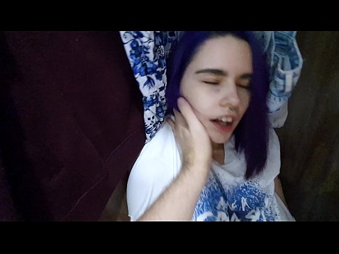 ❤️ Xwişka min di dolabê de dît û alîkariya wê kir ️❌ Pornoya malê li ku.pornmega.ru ❌❤